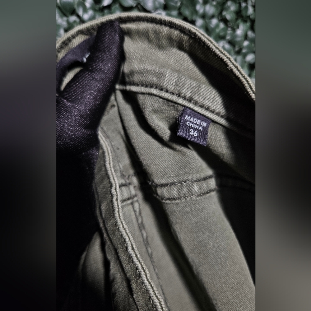 Distressed Olive Green Jeans - Picture 4 of 4